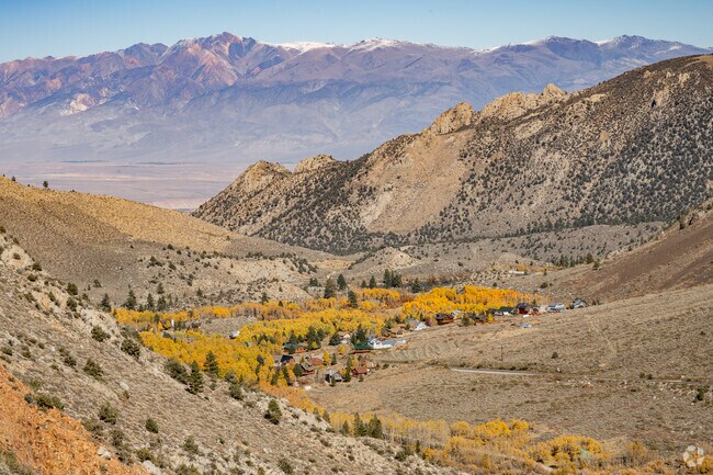Aspendell is a destination along highway 168 from West Bishop which lies in the valley below.