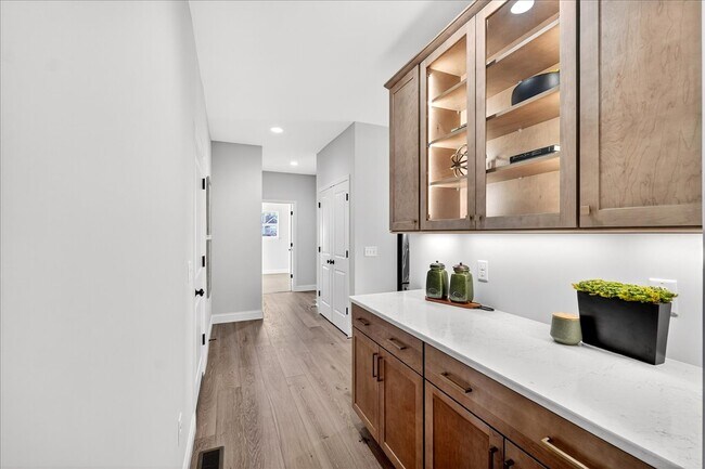 6819 Preservation Pkwy, Affton, MO 63123 - photo 6