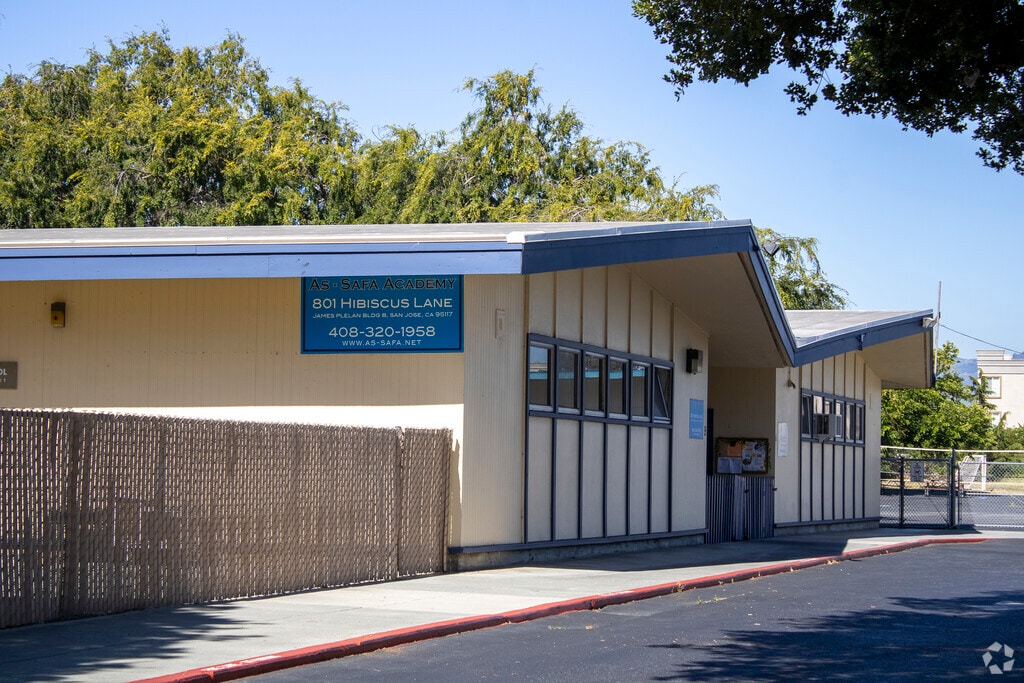 As-Safa Institute/As-Safa Academy in the Blackford neighborhood.