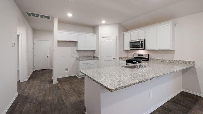 416 Sandringham Loop, Kyle, TX 78640 - photo 7