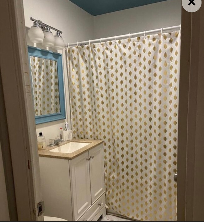 381 Alena St, Wabash, IN 46992 - photo 3