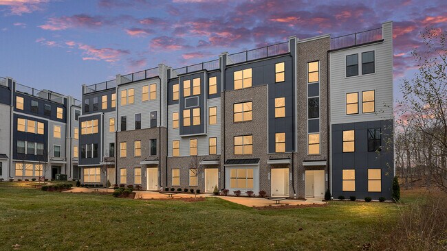 20821 Clongee Terrace, Dulles, VA 20166 - photo 6