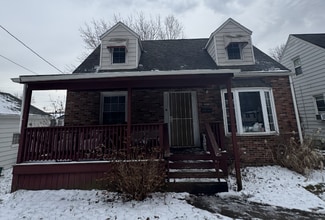 13000 Rockside Rd, Garfield Heights, OH 44125