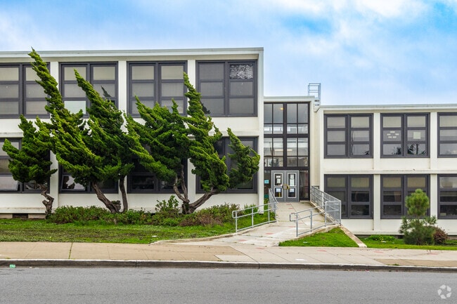 Lakeshore Alternative Elementary occupies a modernist building.