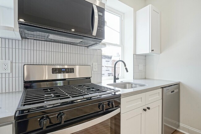 1934 S 23rd St unit 2, Philadelphia, PA 19145 - photo 7