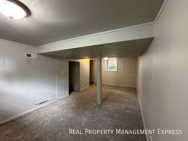 1515 S Norton Ave, Sioux Falls, SD 57105 - photo 3