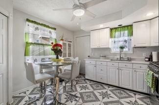 23 Collins St, Lynn, MA 01902