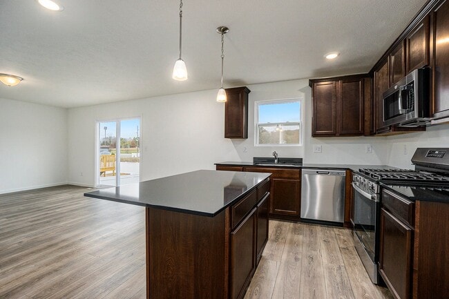 2186 E Centre Ave unit 38545561, Portage, MI 49002 - photo 3