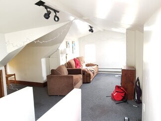 55 Jones Ave, Morgantown, WV 26505