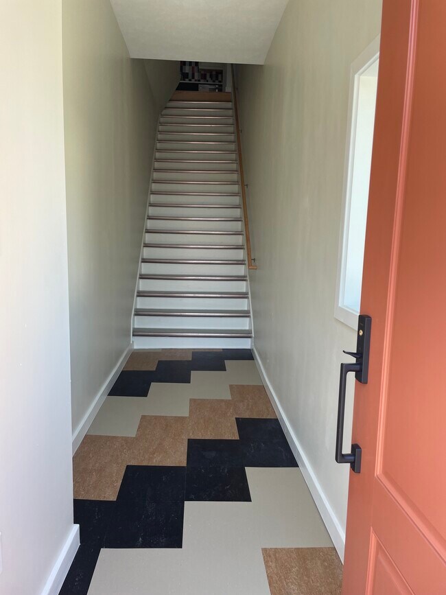 1306 Pennsylvania Ave unit A, Monaca, PA 15061 - photo 2