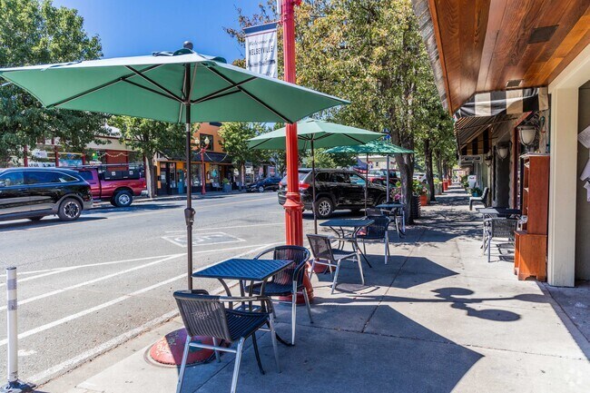 Downtown Kelseyville is full of outdoor dining options like Overflow Coffee.