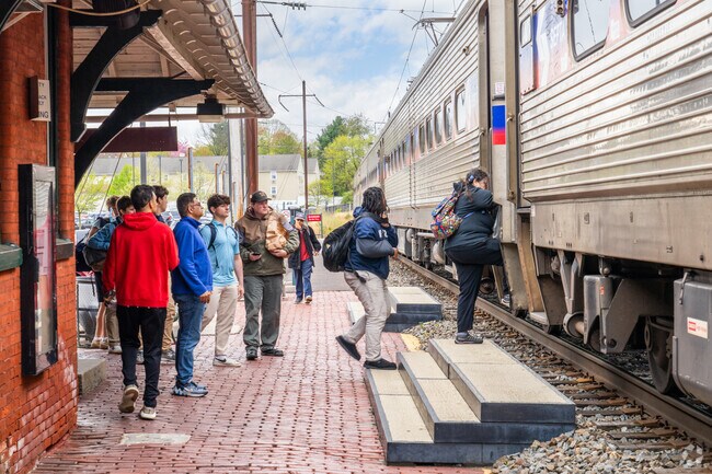 Frazer locals commute from the convenient SEPTA station in nearby Malvern.
