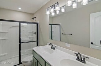 11102 Compass Ave, Louisville, KY 40229