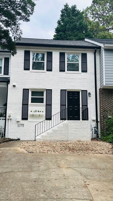 1481 Bentley Ln SE, Marietta, GA 30067