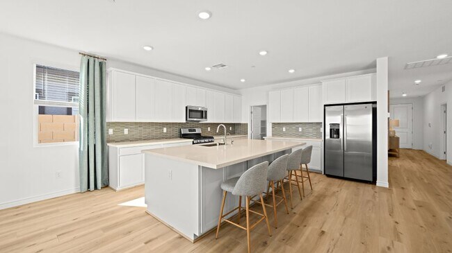 10916 Felix Pointe Ave, Las Vegas, NV 89161 - photo 6