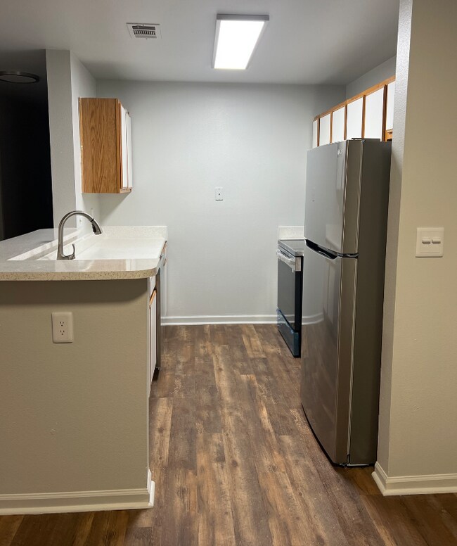 450 Barkley Landing Dr unit 205-10, Morristown, TN 37813 - photo 6