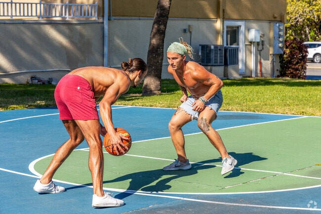 Have a little one on one with your friends at the basketball court in Constitution park.