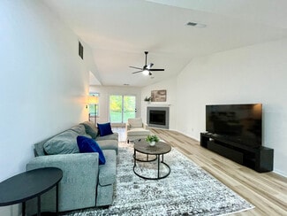 3210 Oak Lawn Dr, Columbia, MO 65203