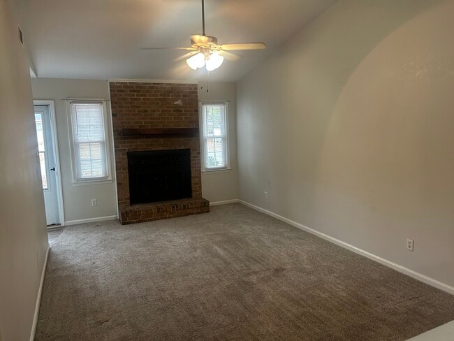 403 Cedar Creek Dr, Jacksonville, NC 28540 - photo 5