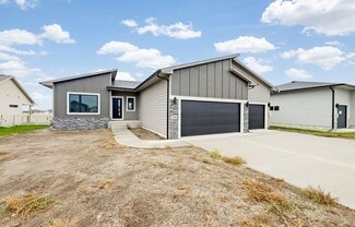 1508 S Kathryn Ave, Sioux Falls, SD 57106