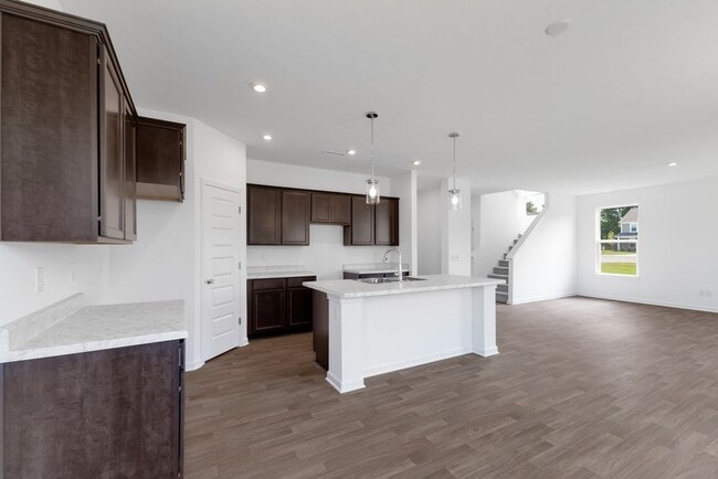 2042 Black Oak Dr, Shelbyville, IN 46176 - photo 2