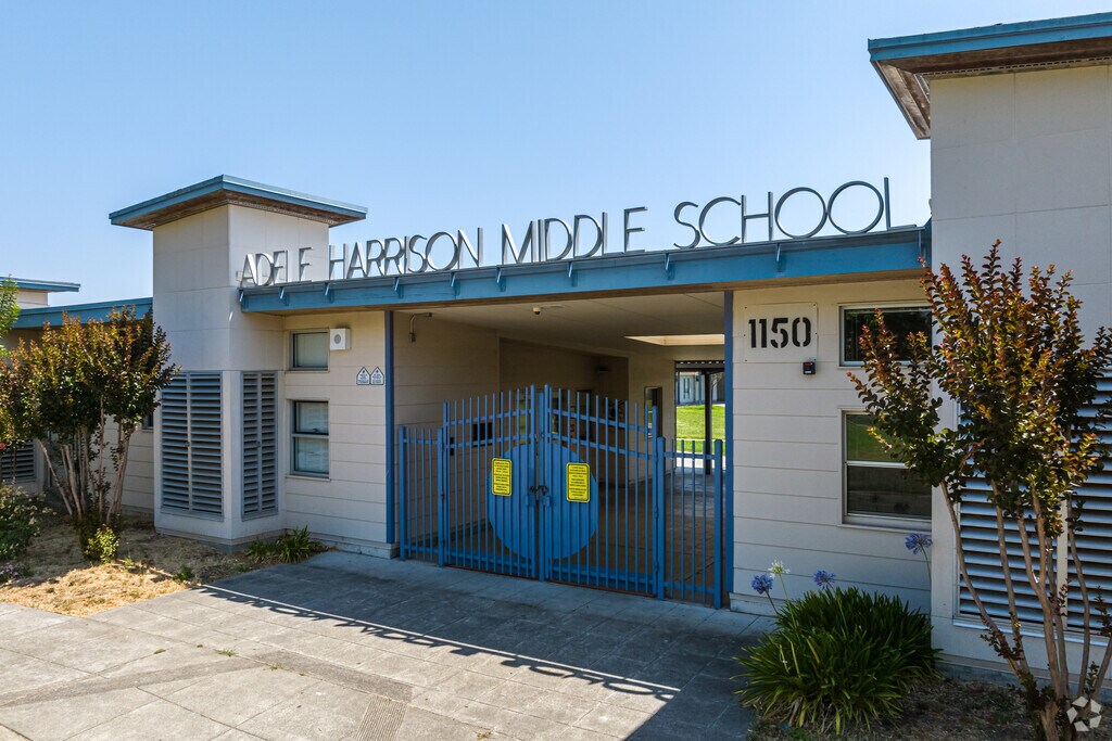 Adele Harrison Middle School is a 
public middle school in Sonoma, CA.