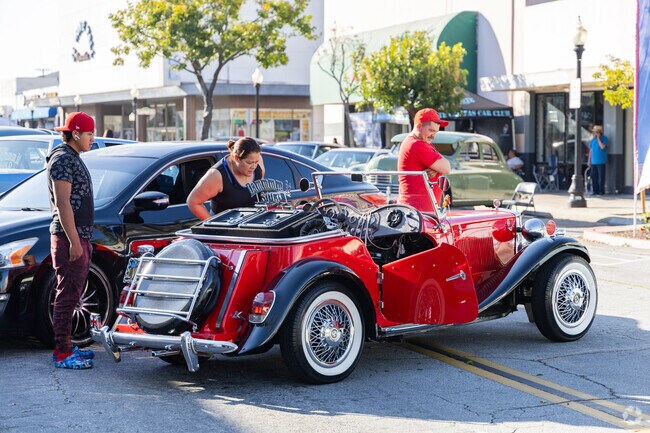 Downtown El Monte has an old fashioned Main Street that hosts a farmers market and events year round.