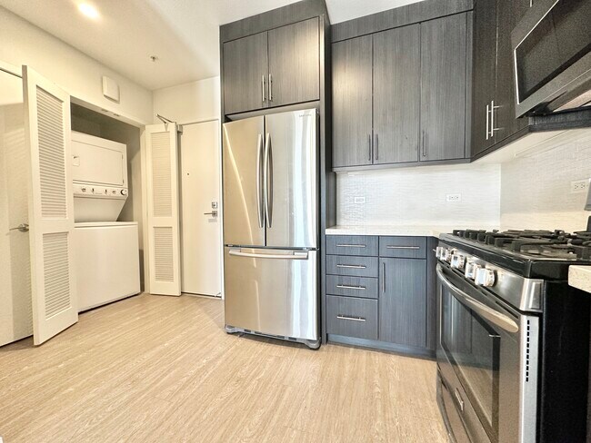 11405 Chandler Blvd unit 306, North Hollywood, CA 91601 - photo 2