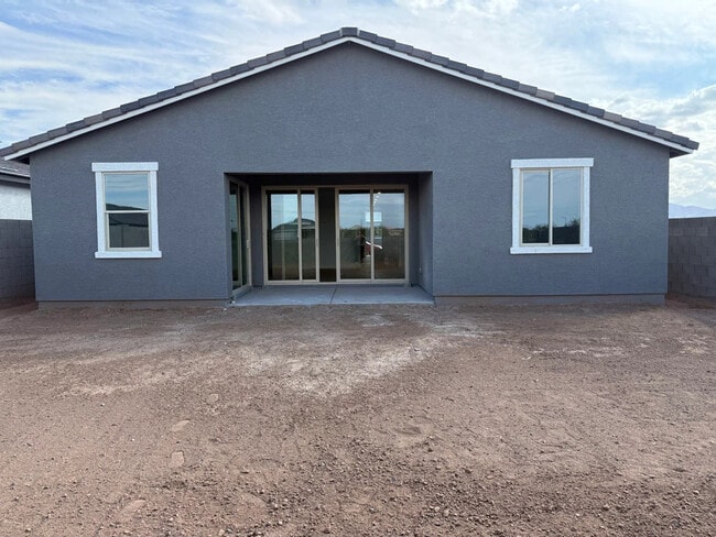 9628 W Tamarisk Ave, Tolleson, AZ 85353 - photo 2