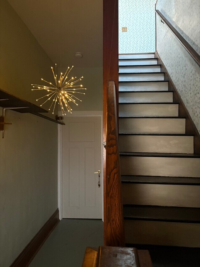 920 Lafayette Ave unit 920 B, Columbus, IN 47201 - photo 5