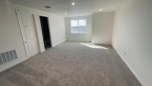 10182 White Magnolia Square, Thonotosassa, FL 33592 - photo 7