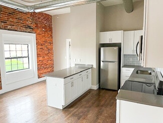 1212 Meridian St, Anderson, IN 46016