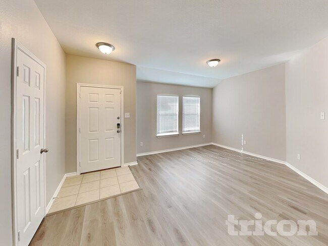 408 Foliage Cir, Red Oak, TX 75154 - photo 4