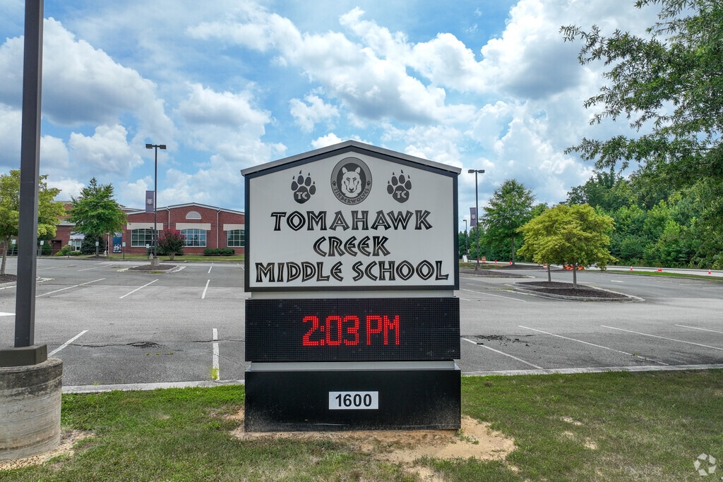 Tomahawk Creek Middle School, Rankings & Reviews