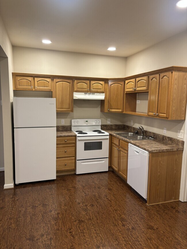 136 E Center Town Dr unit 136, Crossville, TN 38555 - photo 3