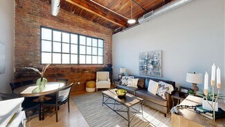 812-816 SW Washington St, Peoria, IL 61602