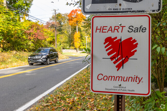 Coleytown, a heart-safe community in CT, is surrounded by trees and natural beauty.