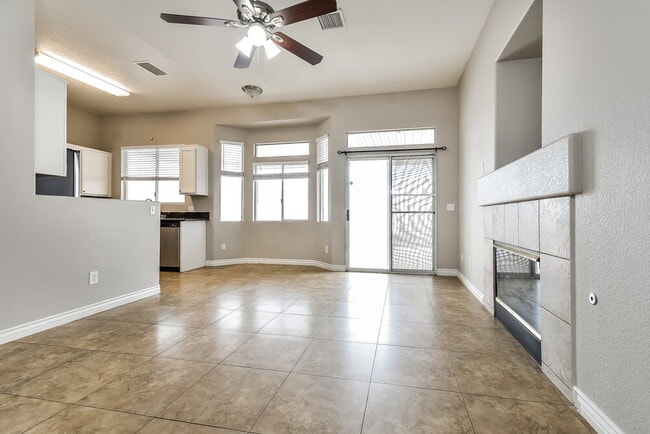 2018 Annbriar Ave, North Las Vegas, NV 89031 - photo 4