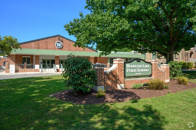 Woodcliff Middle School is attached to the Woodcliff Lake district admin building.
