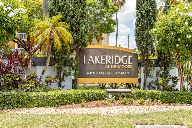 Lakeridge at the Moors, Hialeah, FL 33015 - photo 4
