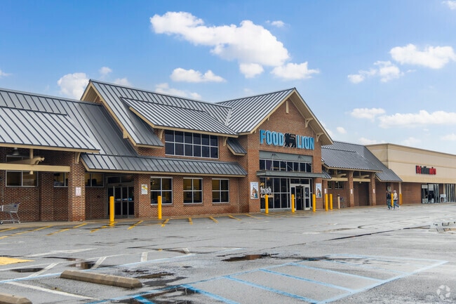 Food Lion in Cradock consistently provides a convenient shopping experience for residents.