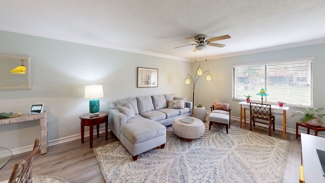 707 Sorrento Inlet, Nokomis, FL 34275 - photo 2