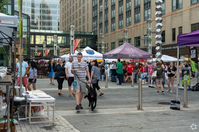 Downtown Thursday's is the place to be if you are looking for food, drinks and entertainment.