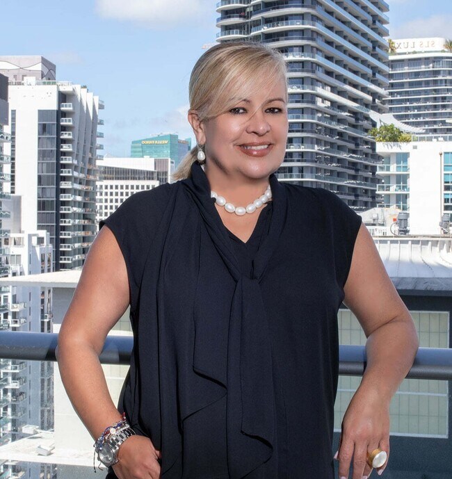 Lina Echeverry Real Estate Agent in North Miami Beach, FL
