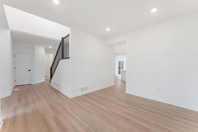 4651 Obsidian Way, Victoria, MN 55386 - photo 5