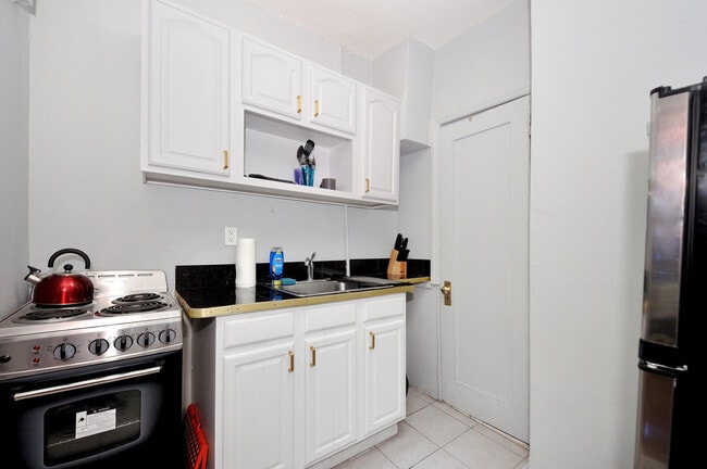 410 E 92nd St unit FL3-ID1039011P, New York, NY 10128 - photo 7