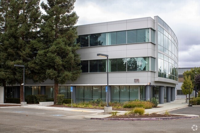 The Avenues The World School serves students in the Buena Vista community.