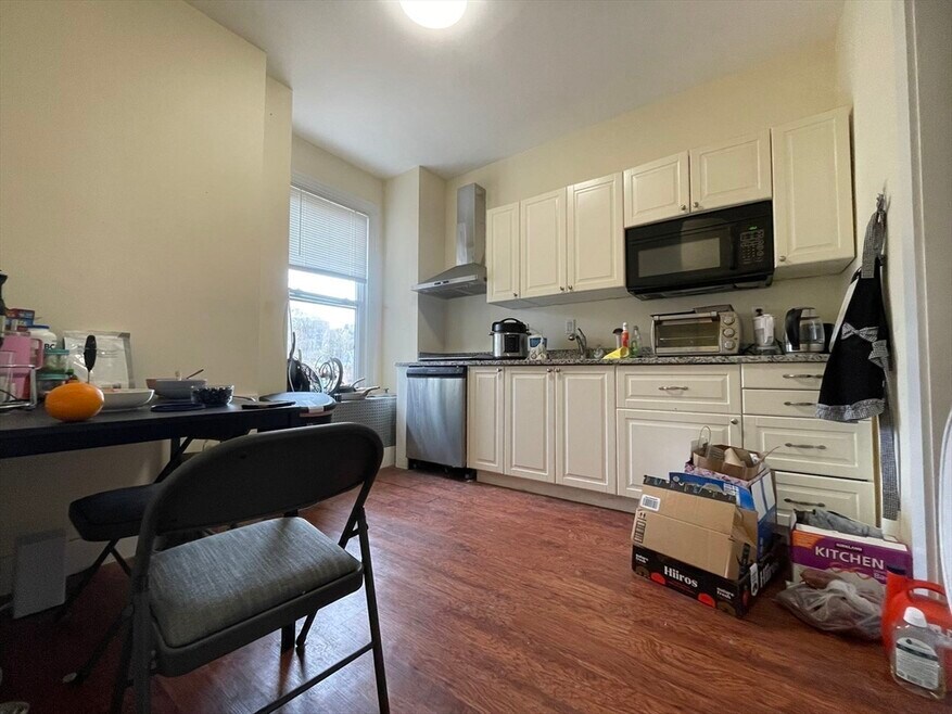 3 Wallingford Rd unit 2, Brighton, MA 02135 - photo 1