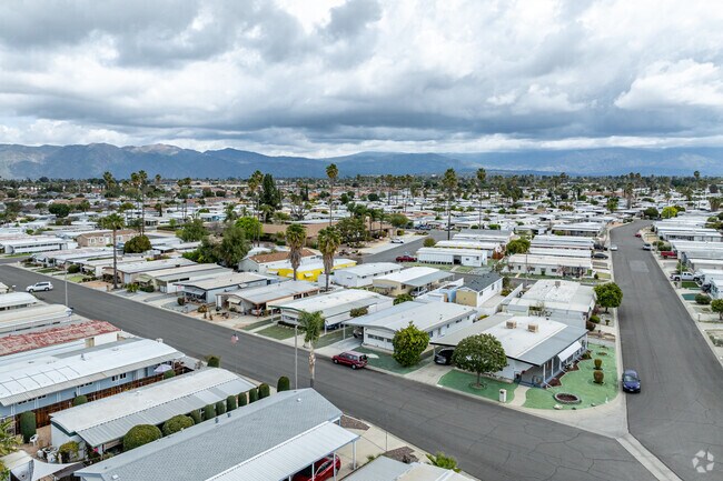 View of the neighborhood of Sierra Dawn Estates which is close to may retail centers.