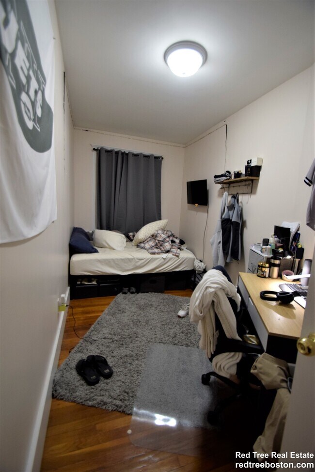 19 Saint Lukes Rd unit 1, Allston, MA 02134 - photo 7